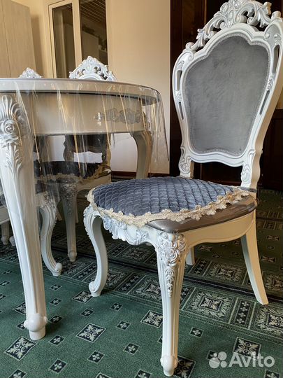 Продаются стулья