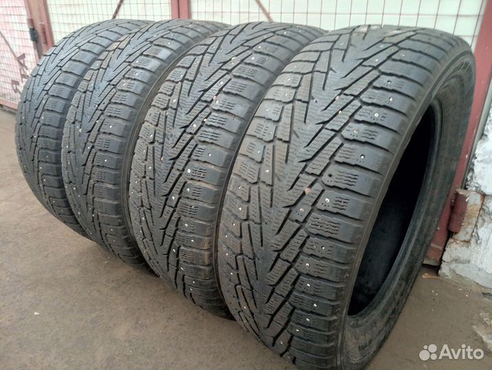 Nokian Tyres Hakkapeliitta 7 SUV 275/55 R20