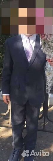 Школьный костюм для мальчика серый 134