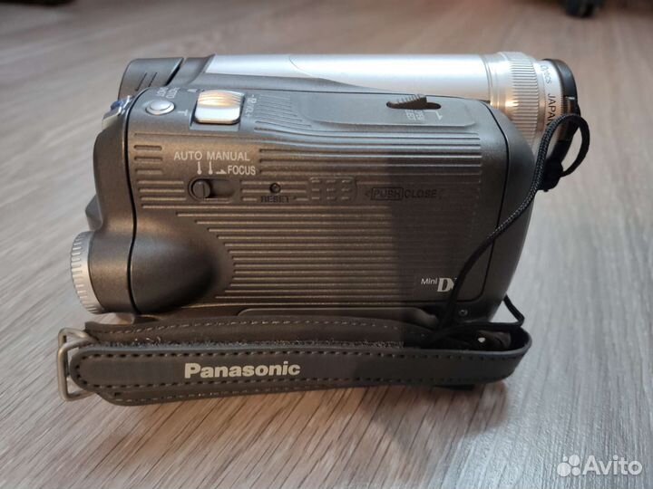 Видеокамера Panasonic NV-GS25
