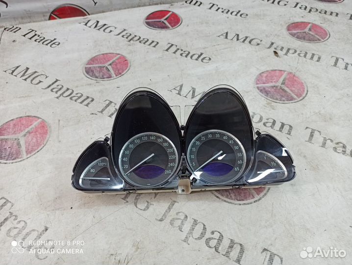 Приборная панель на Mercedes-Benz R230 SL500