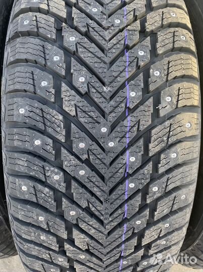 Nokian Tyres Hakkapeliitta 10p SUV 275/40 R21 и 315/35 R21 111T