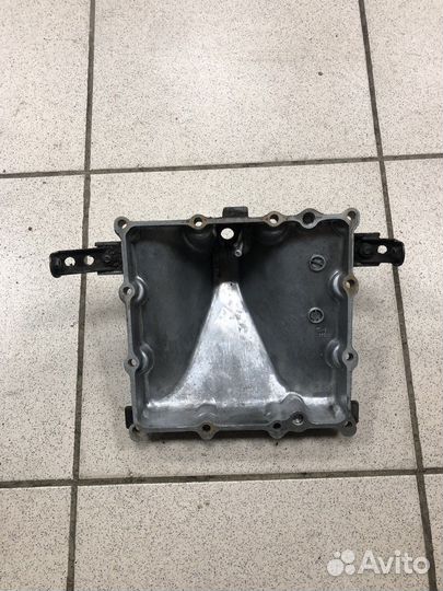 Поддон Двигателя Suzuki GSX-R 750 srad