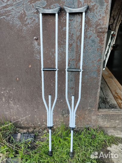 Костыли подмышечные