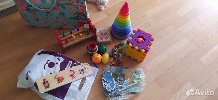 Развивающие игрушки пакетом