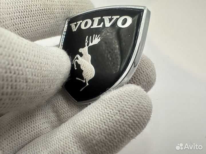 Шильдик Volvo