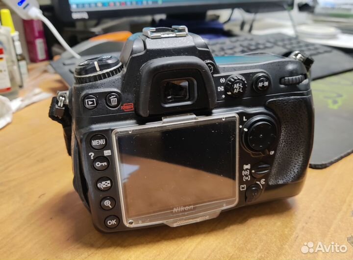 Профессиональная камера Nikon D300