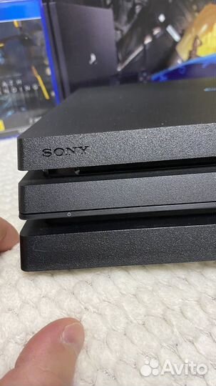 Игровая консоль ps4 pro