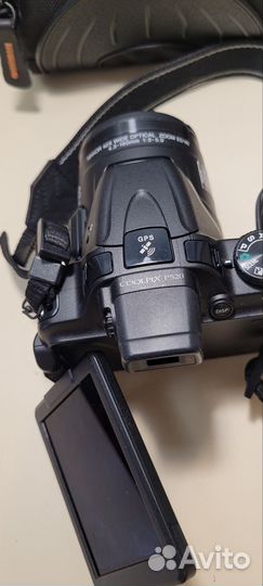 Зеркальный фотоаппарат nikon coolpix P52O