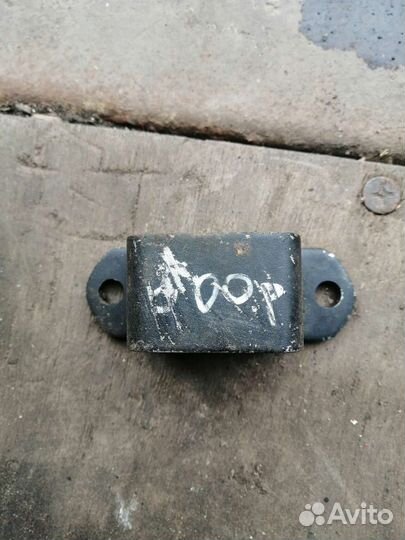 Кронштейн крепления глушителя toyota caldina/CA