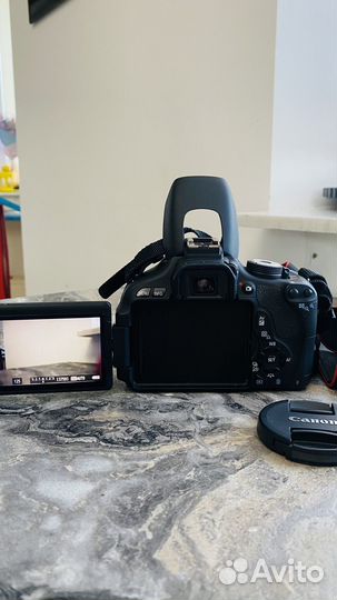 Фотоаппарат Canon EOS 600D Kit 18-55 IS II