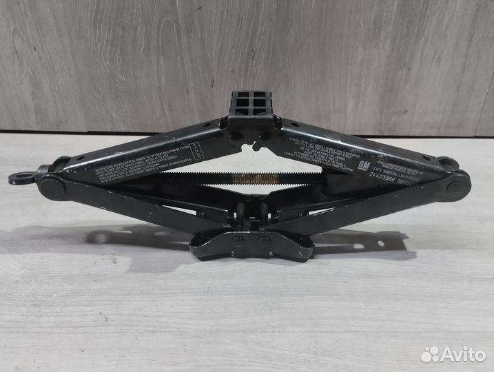 Домкрат штатный Opel Vectra C/signym