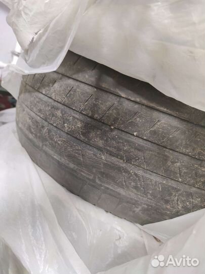 Bridgestone Alenza 001 245/50 R19