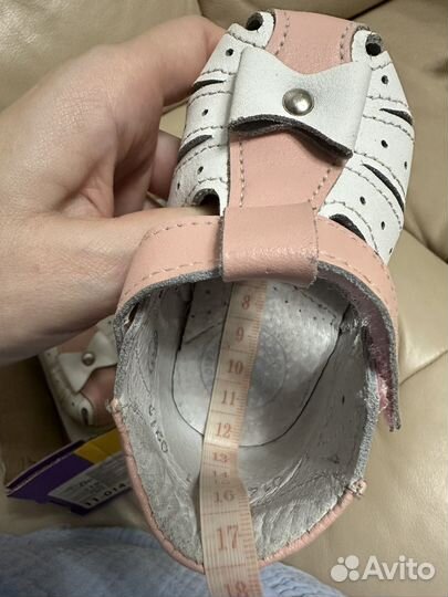 Сандалии кожаные для девочки 19 р Скороход