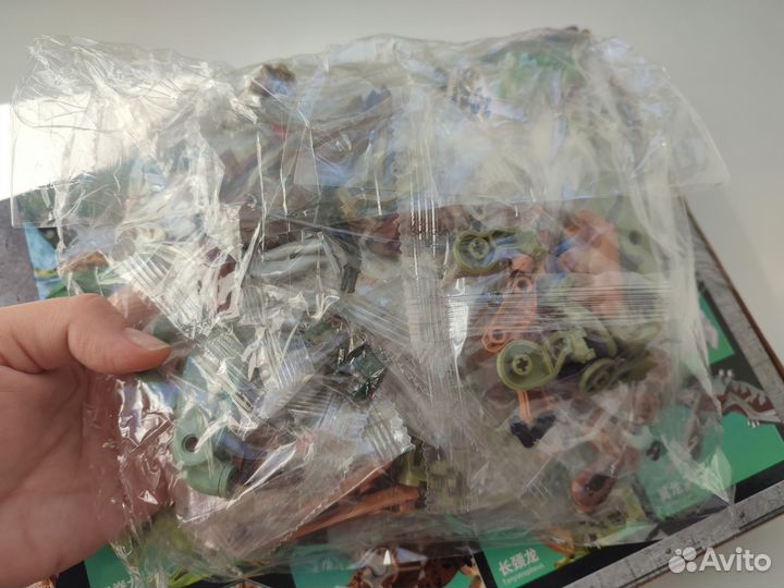 Конструктор динозавры 205 деталей Новый