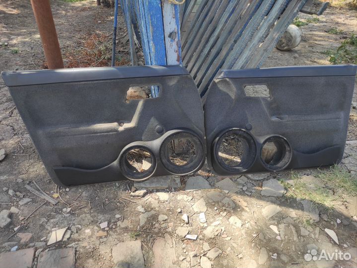 Дверные карты ваз 2110-12 с подиумами под 20*16