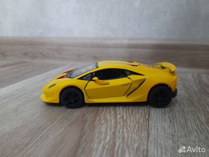 Модель lamborghini