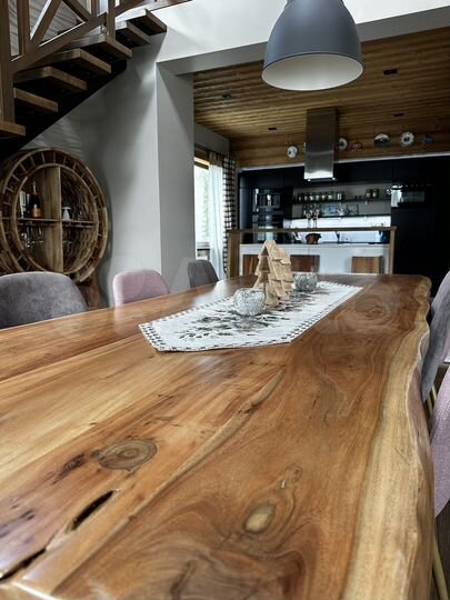 Дом 324 м² на участке 17 сот.