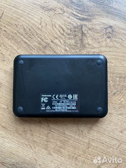Переносной внешний жесткий диск Toshiba 1TB