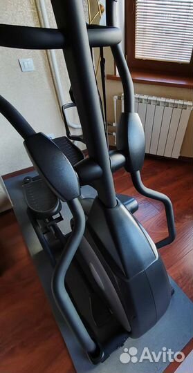 Эллиптический тренажер Spirit by Hasttings XE330