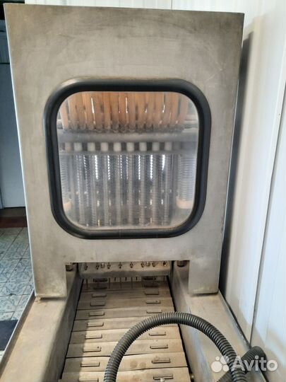 Инъектор, шприц вакуумный, слайсер