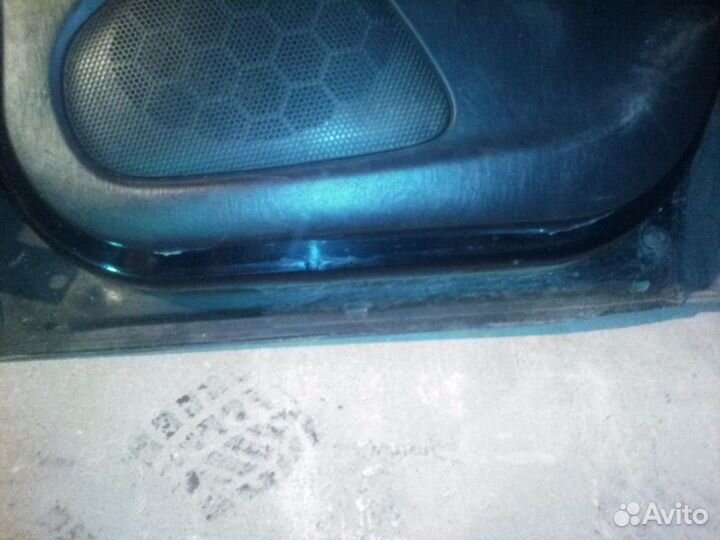 Задняя правая дверь форд маверик