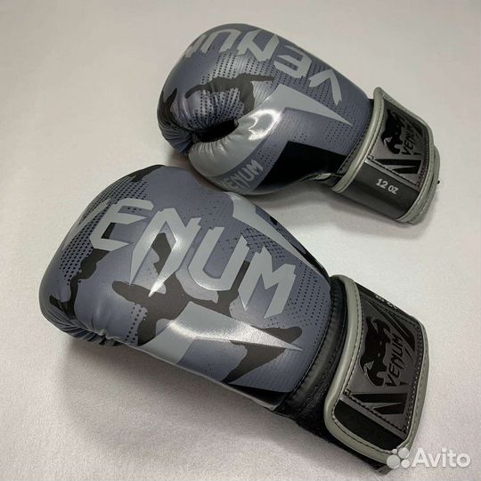 Боксерские перчатки venum