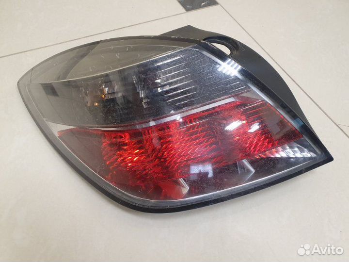 Фонарь задний левый Opel Astra H Z16XEP 2006