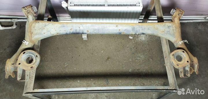 Балка задняя Skoda Fabia 5J