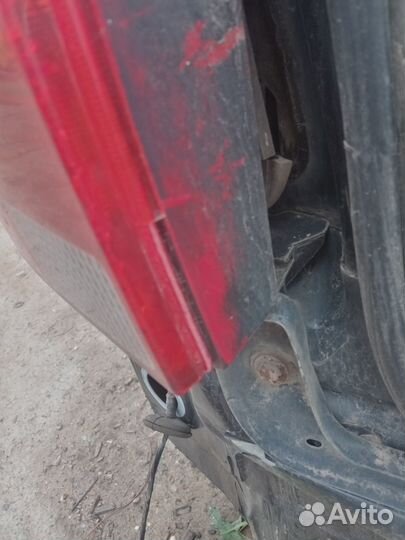 Фонарь задний левый Volkswagen Golf 4хэтчбек