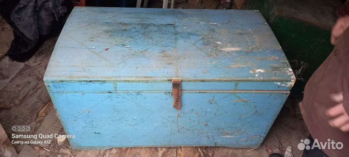 Сундук деревянный