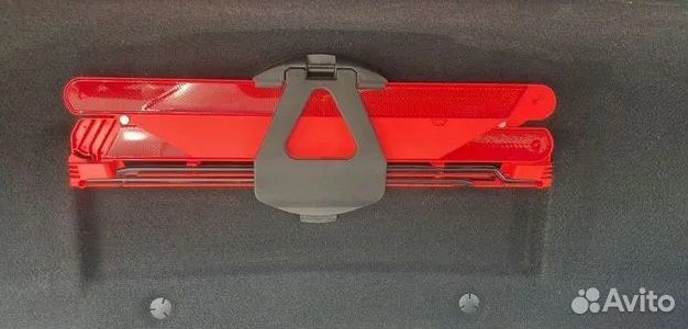 Знак аварийной остановки Mercedes W204 W212