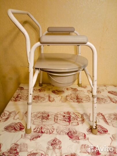 Стул туалет для пожилых и инвалидов