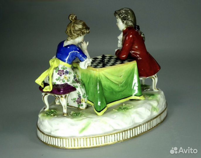 Фарфоровая статуэтка мануфактуры Gotha