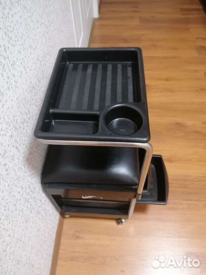 Тележка парикмахерская бу