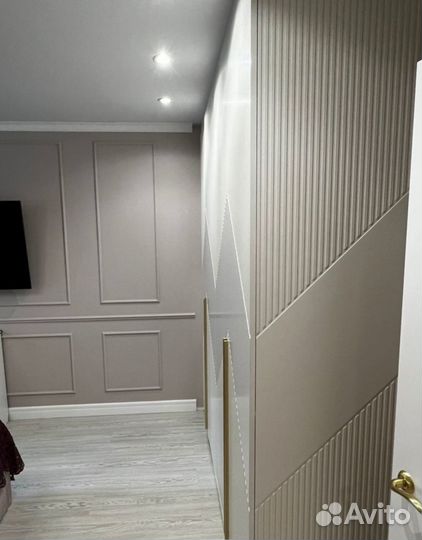 Шкаф распашной