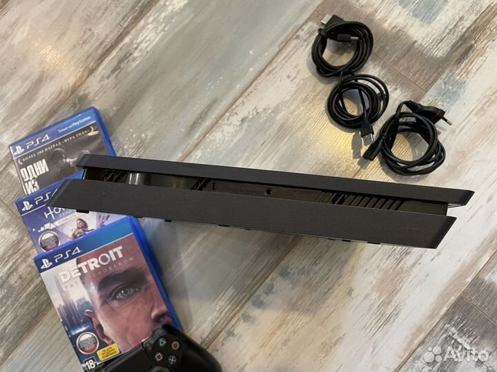 Sony PS4 слим 1тб Идеал + игры