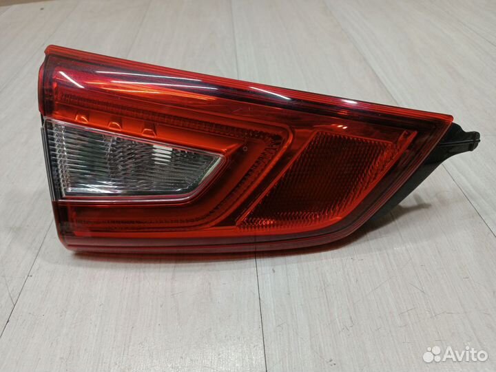 Фонарь в крышку левый Nissan Qashqai J11E 2014