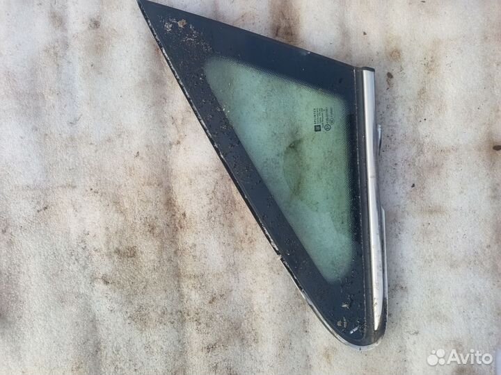 Форточка левая Opel Zafira B хромированный профиль