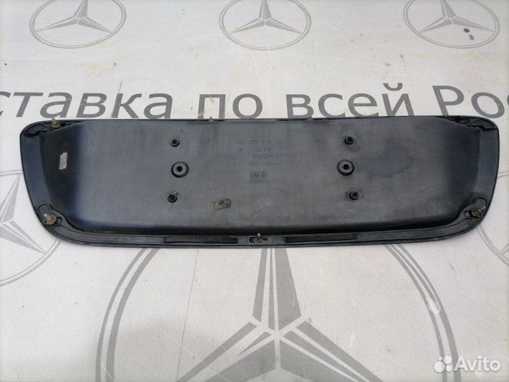 Накладка крышки багажника Mercedes-Benz S 320 Cdi