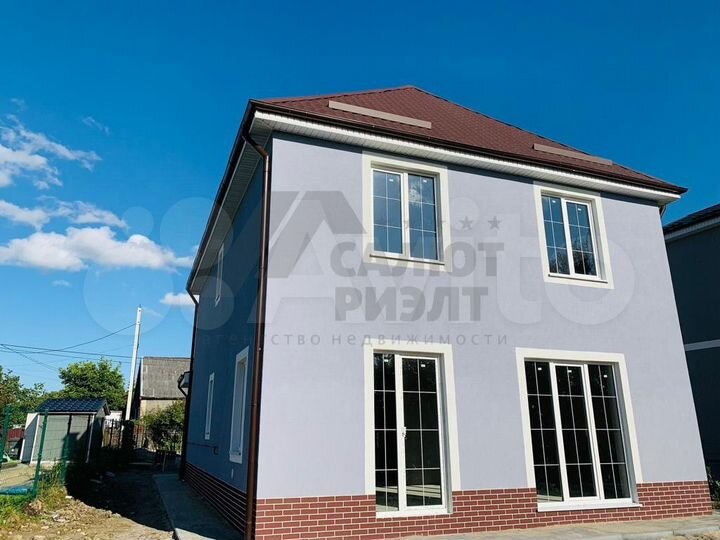 Дом 163 м² на участке 4,5 сот.