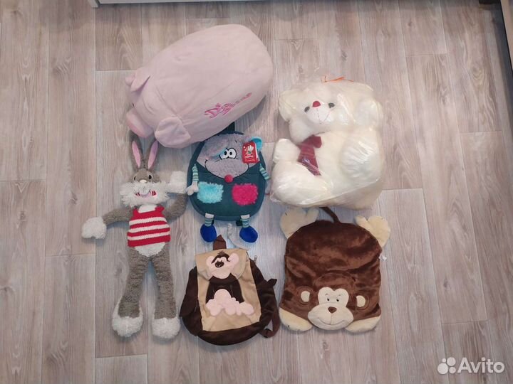 Мягкие игрушки, рюкзаки