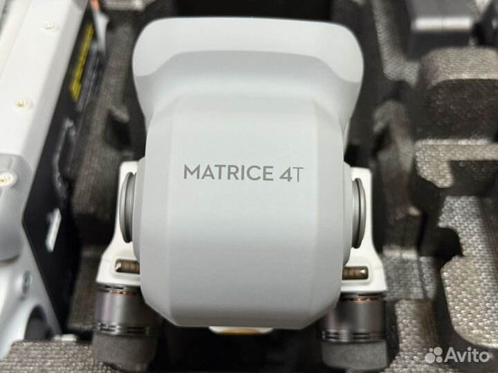 Квадрокоптер dji matrice 4t