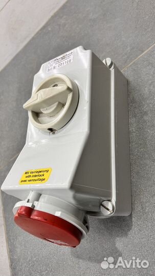 Розетка настенная CCEform 32A-6h 220-380v