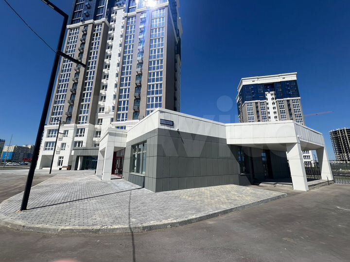 Коммерция в сданном доме, 91.6 м²