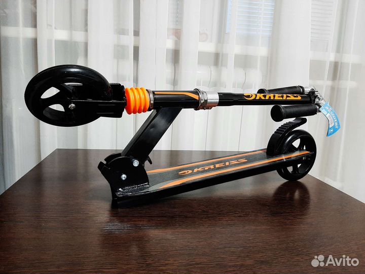 Самокат детский двухколесный новый