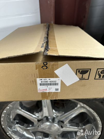 Фонарь задний правый toyota rav4 50