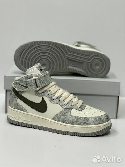 Кроссовки Nike Air Force 1 с мехом