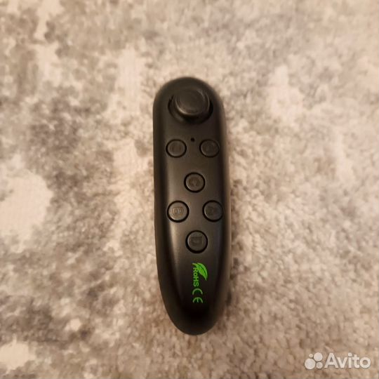 Виртуальные очки с джойстиком