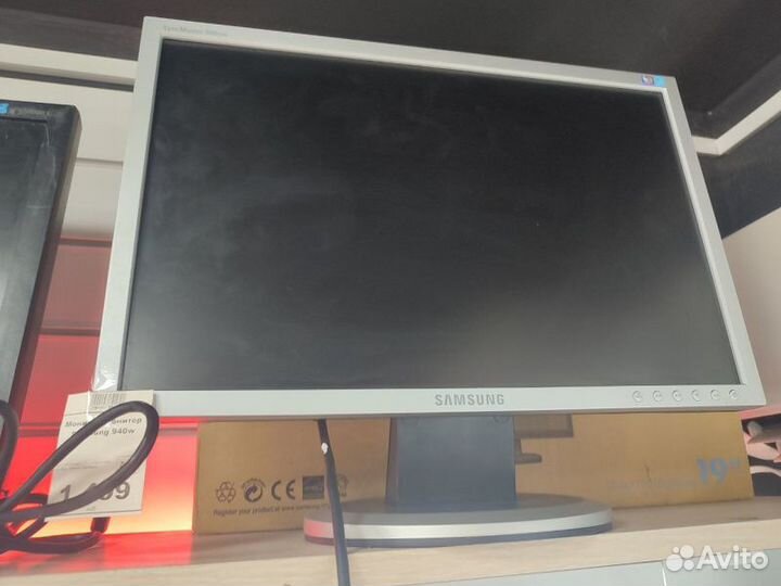Монитор. Samsung E1920